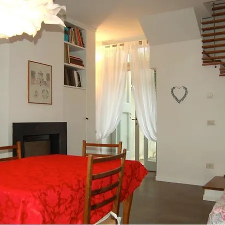 La Rocca Di Montalbino Apartamento *